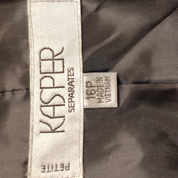 Black and Creme Patterned Blazer - Picture 5 of 5